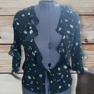 Sweet Wanderer Black Floral Blouse